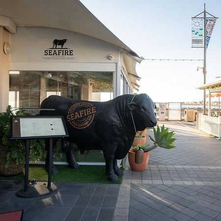 Belle Escapes - Glenelg Seaside Apartment Bagian luar foto